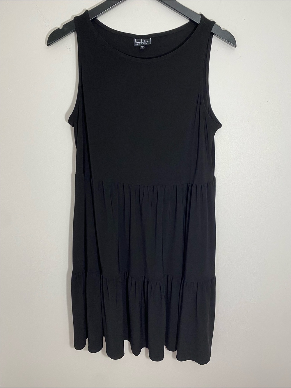 Nicole Miller Black Sleeveless Tiered Dress Medium